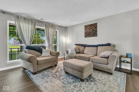 641 Saraina Lane New Whiteland IN 46184