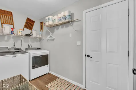 641 Saraina Lane New Whiteland IN 46184