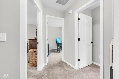 641 Saraina Lane New Whiteland IN 46184