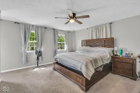 641 Saraina Lane New Whiteland IN 46184