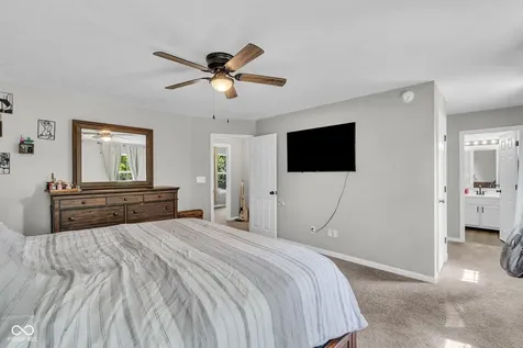 641 Saraina Lane New Whiteland IN 46184