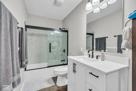 641 Saraina Lane New Whiteland IN 46184