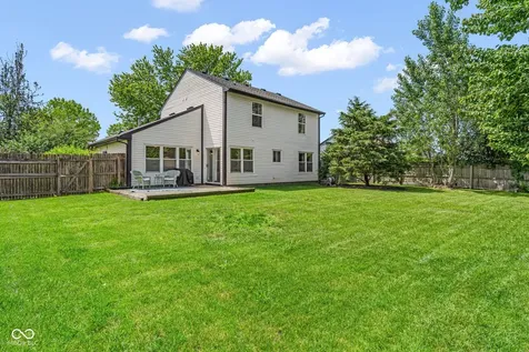 641 Saraina Lane New Whiteland IN 46184