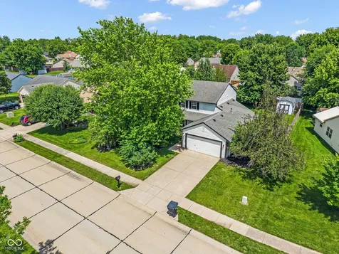 641 Saraina Lane New Whiteland IN 46184