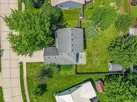 641 Saraina Lane New Whiteland IN 46184
