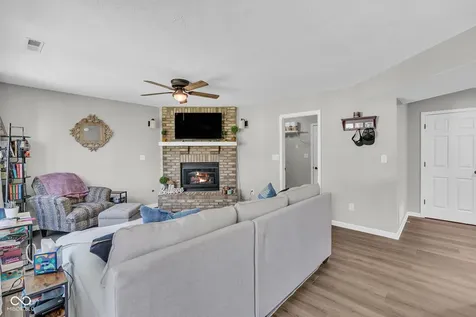 641 Saraina Lane New Whiteland IN 46184