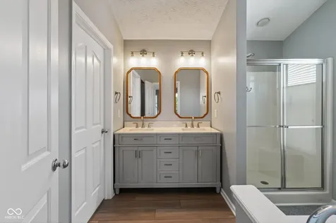 13975 Avalon Boulevard Fishers IN 46037