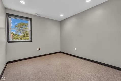 7661 S County Road 0 Clayton IN 46118