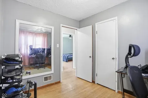 314 N 6th Avenue Beech Grove IN 46107