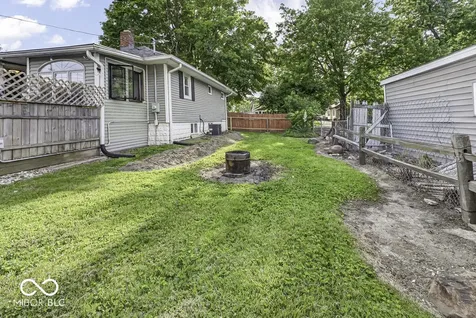 305 N 20th Beech Grove IN 46107