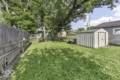 305 N 20th Beech Grove IN 46107