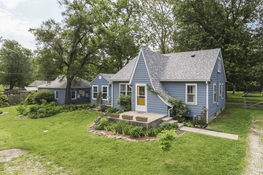825 E Southport Road Indianapolis IN 46227