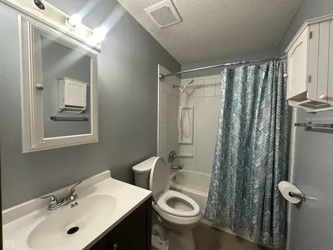 8437 Chittimwood Drive Indianapolis IN 46227