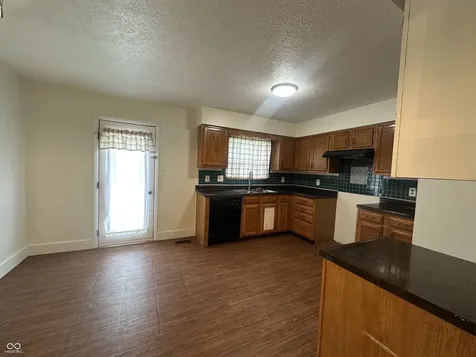 8437 Chittimwood Drive Indianapolis IN 46227