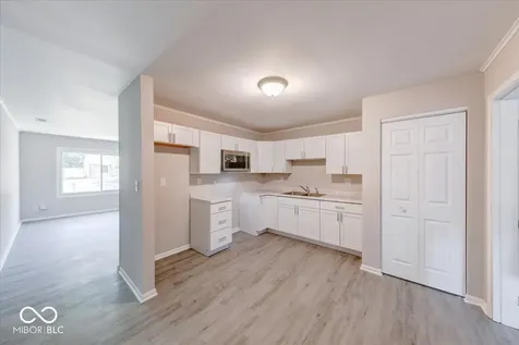 7821 Souter Drive Indianapolis IN 46219