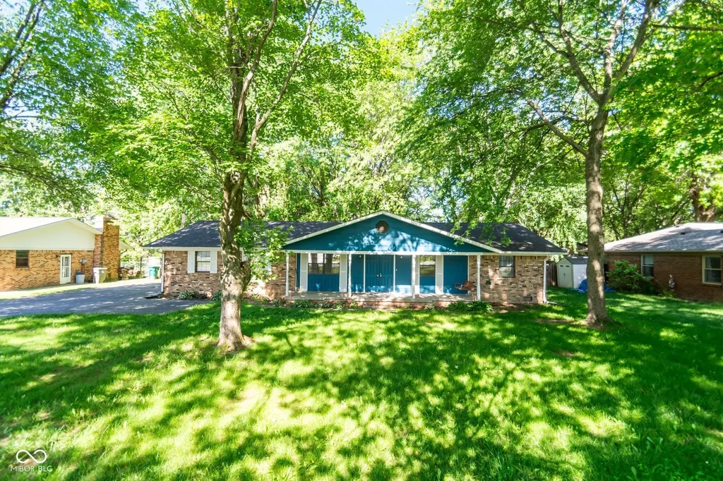 2236 Country Club Road Indianapolis IN 46234