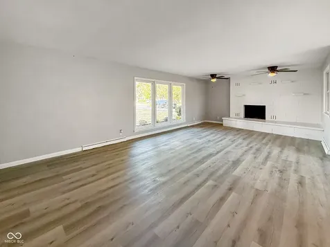 1208 Elizabeth Lane Terre Haute IN 47802