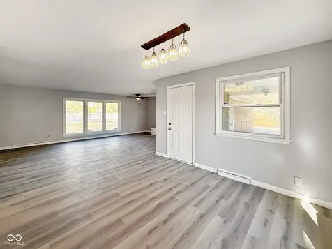1208 Elizabeth Lane Terre Haute IN 47802