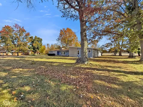1208 Elizabeth Lane Terre Haute IN 47802