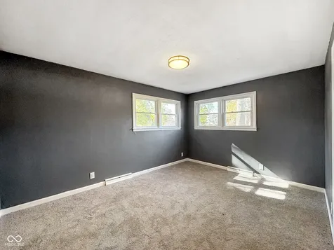 1208 Elizabeth Lane Terre Haute IN 47802