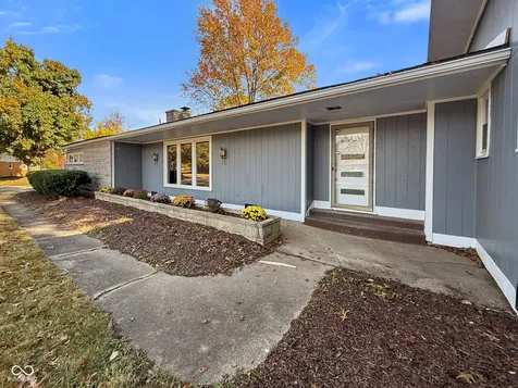 1208 Elizabeth Lane Terre Haute IN 47802