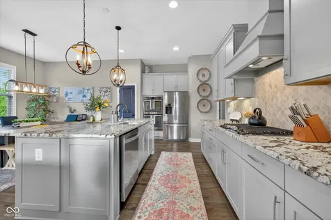 6507 Regents Park Court Zionsville IN 46077