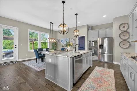 6507 Regents Park Court Zionsville IN 46077