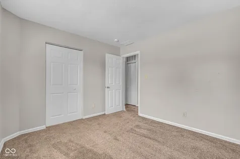 4112 Zinfandel Way Indianapolis IN 46254