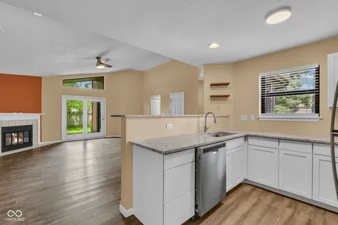 4112 Zinfandel Way Indianapolis IN 46254