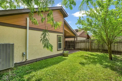 4112 Zinfandel Way Indianapolis IN 46254
