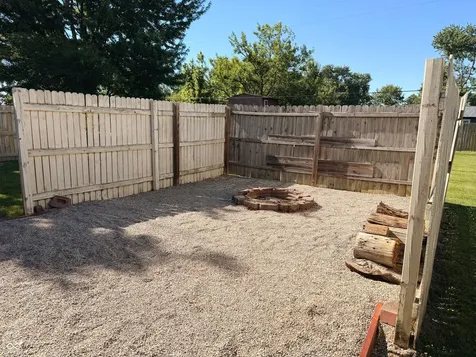8262 E Rockwood Street Columbus IN 47203