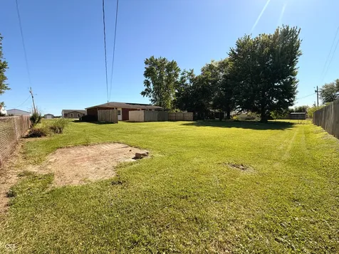 8262 E Rockwood Street Columbus IN 47203