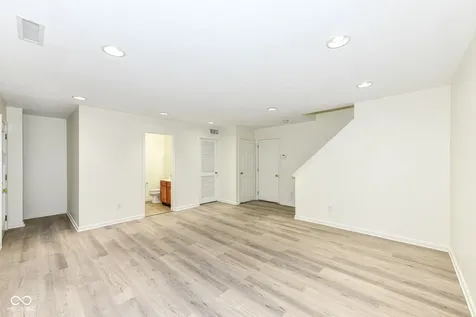 3327 Decker Ridge Drive Indianapolis IN 46268