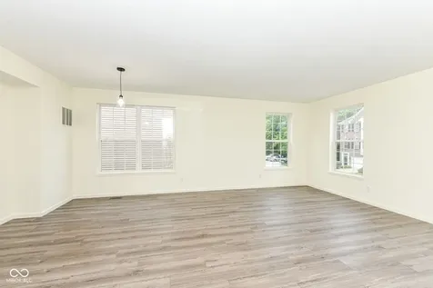 3327 Decker Ridge Drive Indianapolis IN 46268