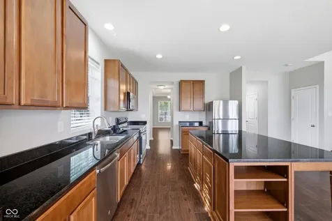 8110 Eskerban Drive Avon IN 46123