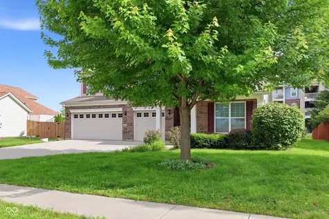 8110 Eskerban Drive Avon IN 46123