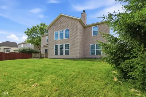 8110 Eskerban Drive Avon IN 46123