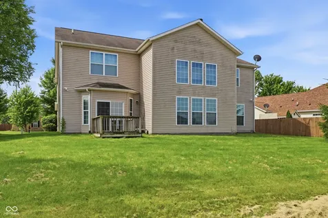 8110 Eskerban Drive Avon IN 46123