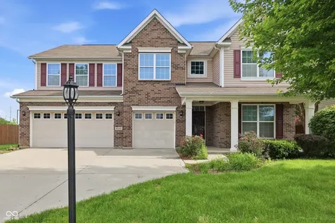 8110 Eskerban Drive Avon IN 46123