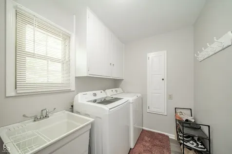 1641 Hillcrest Avenue Anderson IN 46011