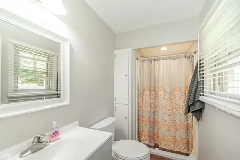 1641 Hillcrest Avenue Anderson IN 46011