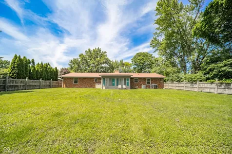 1641 Hillcrest Avenue Anderson IN 46011