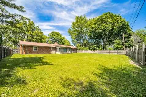 1641 Hillcrest Avenue Anderson IN 46011