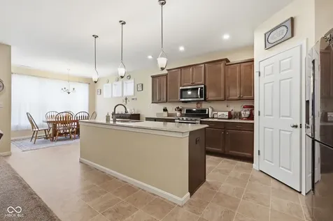 5728 Lyster Lane Indianapolis IN 46239