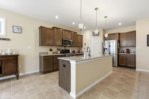 5728 Lyster Lane Indianapolis IN 46239