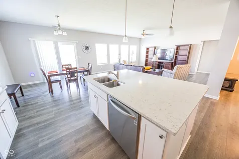 8822 Rowling Way Indianapolis IN 46239