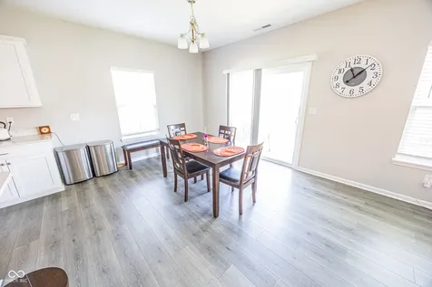 8822 Rowling Way Indianapolis IN 46239