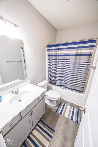 8822 Rowling Way Indianapolis IN 46239