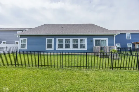 8822 Rowling Way Indianapolis IN 46239