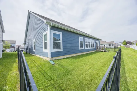 8822 Rowling Way Indianapolis IN 46239